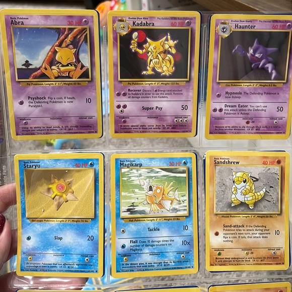 Pokémon Base Set Collection 1999: Generation 1 Pokémon